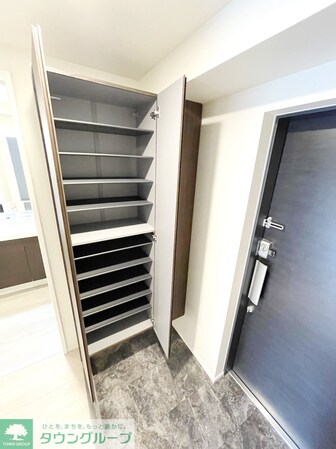 Calm Residence Prologueの物件内観写真